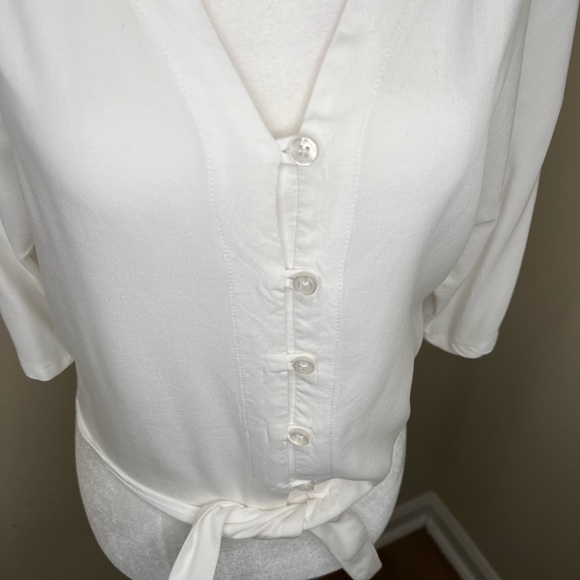 Abercrombie Women's White Button-Down Top Tie Front XS - Picture 9 of 15